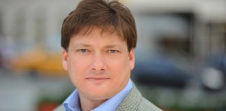 Podcast: Jeb Blount, Author of “Fanatical Prospecting” Tells ALL!