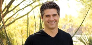 Podcast: Joshua Becker on The Pursuit of More by Owning Less