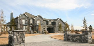 Cities with Biggest Share of Million Dollar Homes