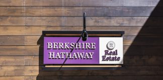 Berkshire Hathaway Chief Points to Low Inventory & Buying Sight-Unseen
