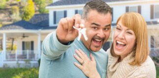 For 1/3 of Homebuyers it’s “Love at No Sight” as Market Moves at Record Pace