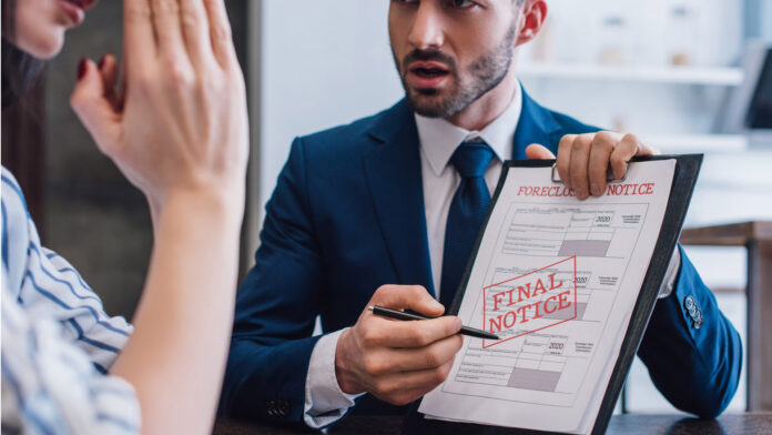 Cropped,View,Of,Woman,And,Collector,Pointing,With,Pen,At