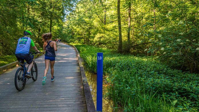 Alpharetta,,Georgia,-,May,25,,2019:,The,Big,Creek,Greenway