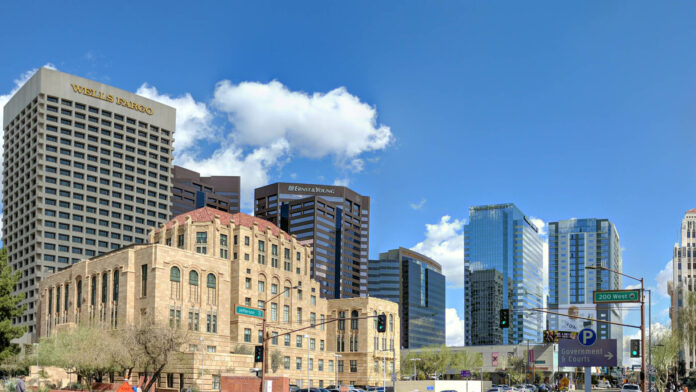 Phoenix,,Az,,Usa,-,February,28,,2018:,Jefferson,Street,Going