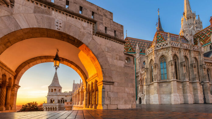 Budapest,,Hungary,-,North,Gate,Of,The,Fisherman's,Bastion,(halaszbastya)