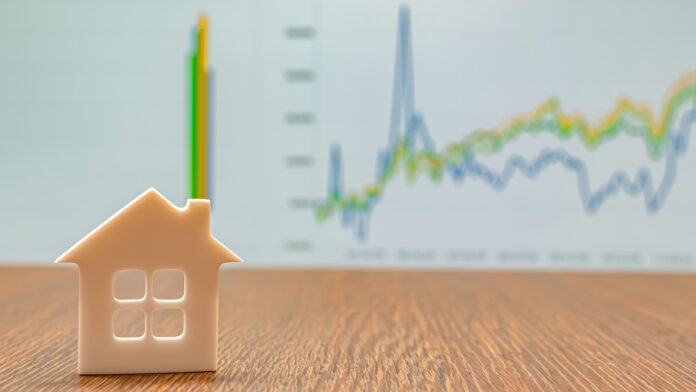 Real,Estate,Market,,Growth,Chart,In,2021,With,Houses