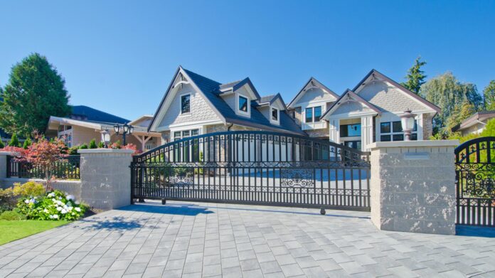 Strong Demand for Lux Second Homes in January