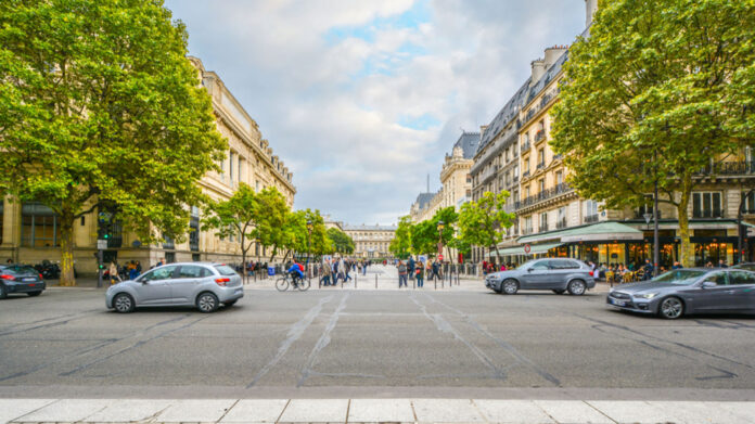 16th Arrondissement in Paris = Perfect Family Base