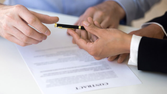 Real Estate License + Trendy Ticket to Flexible, Lucrative Work?