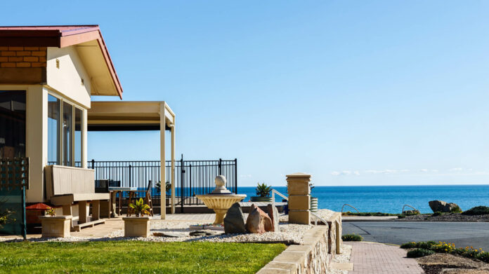 Five Low-Key Beach Home Hot Spots